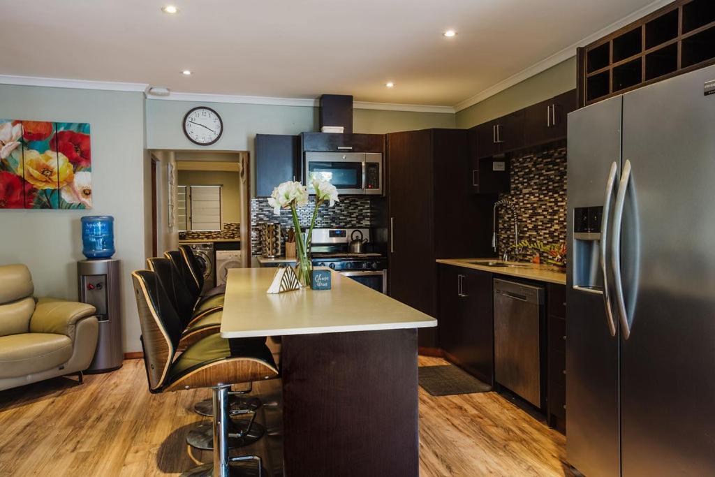 Platinum Cawa Apartments Нади Екстериор снимка