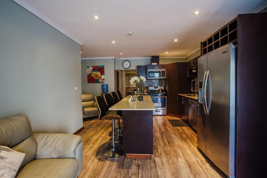 Platinum Cawa Apartments Нади Екстериор снимка